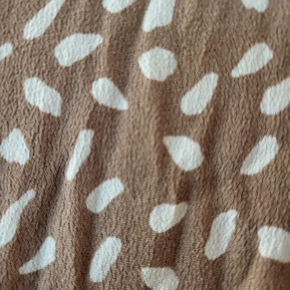 Petal & Pup Mocha Franklin Print Puff Sleeve Midi Dress - Size 2 - Picture 10 of 10